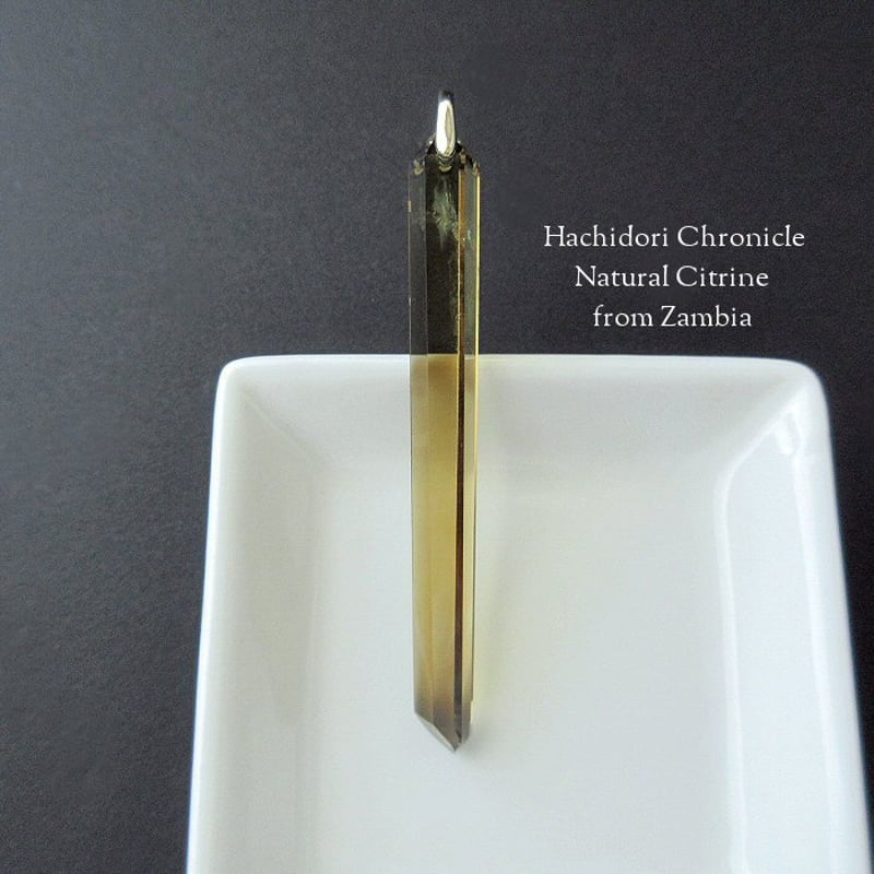 【極上品】シトリン　ペンダントトップ　証明書付 極上品】シトリン ペンダントトップ 証明書付 - メルカリ