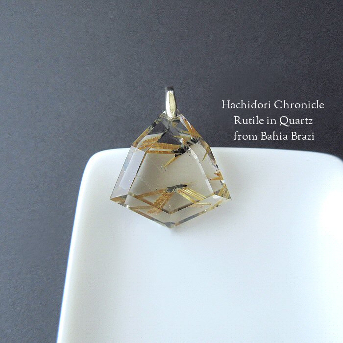 太陽ルチルクォーツ 6角カット ペンダントトップ [pt-2832] | ハチドリ