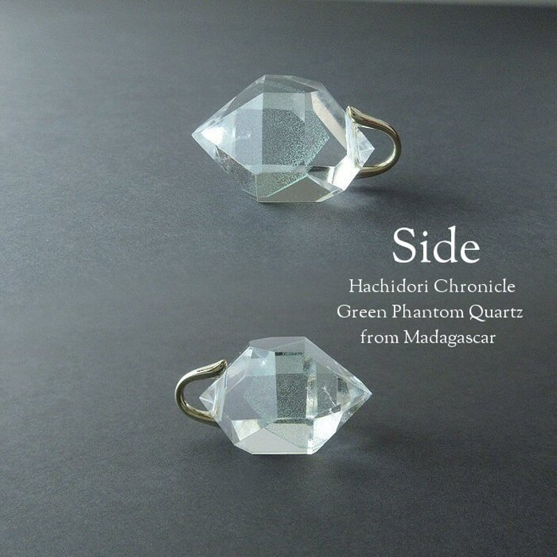 マダガスカル産 グリーンファントムクォーツ / 結晶カット