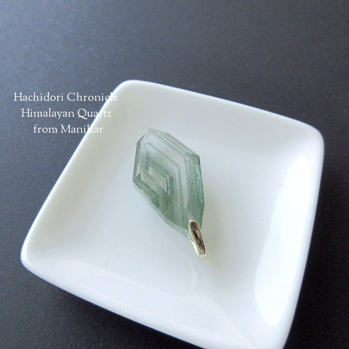 グリーンファントム / マニハール産 ヒマラヤ水晶 8角カット
