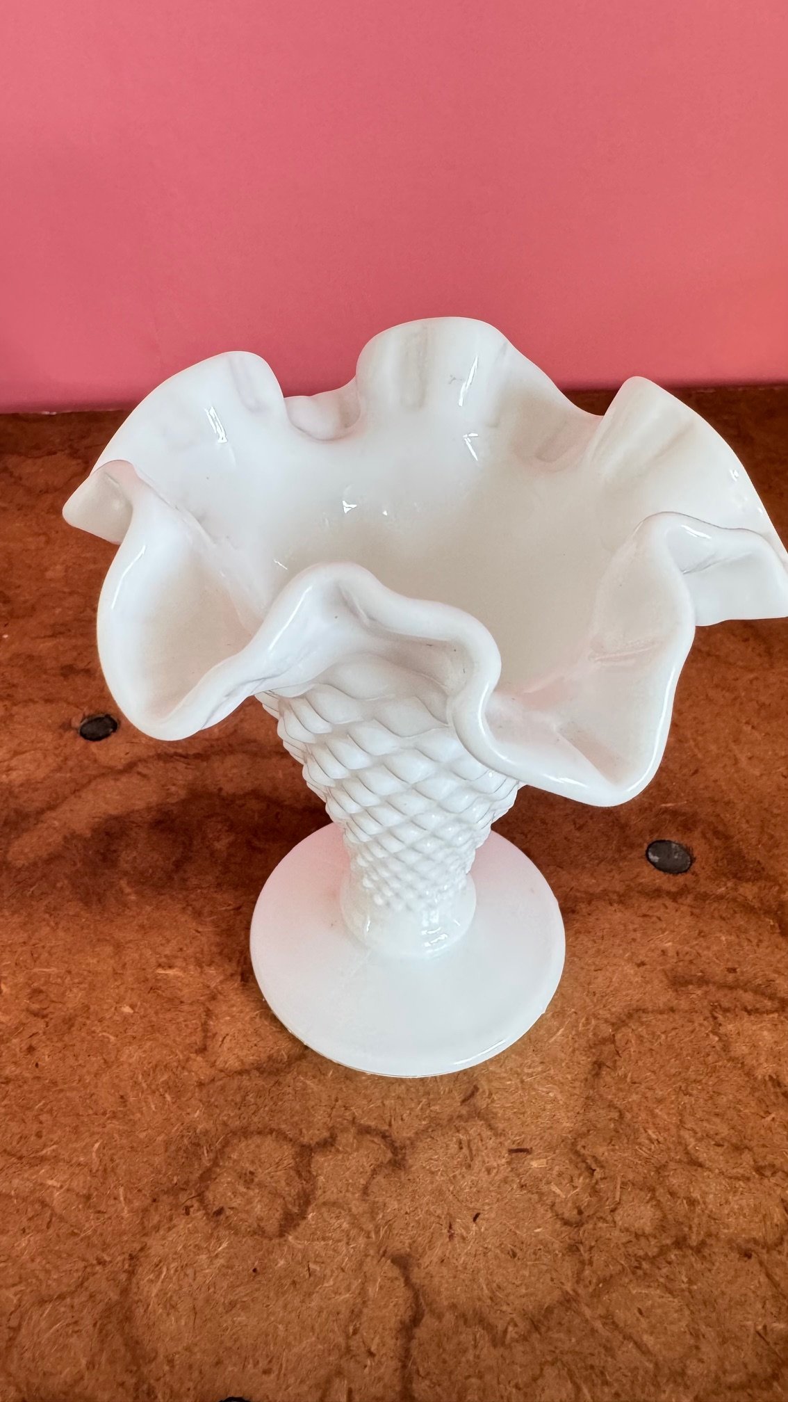 vintage】Fenton Milk Glass Hobnail Mini Vase wi