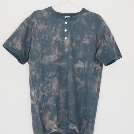 ヘンリーネックTシャツ