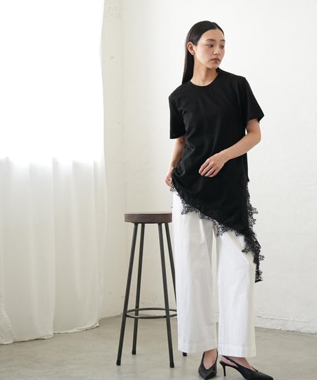 裾レーススリットTシャツ