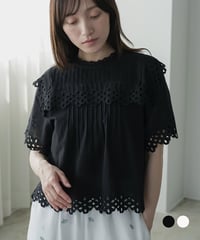 フロントタックスカラップレースブラウス