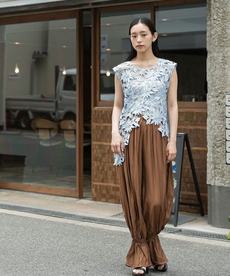 アシンメトリーレースベスト