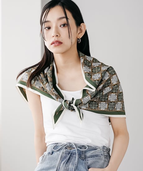 小紋柄トライアングルストール