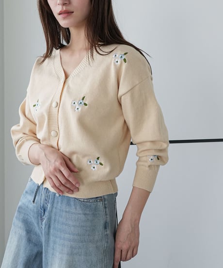 花柄刺繍カーディガン