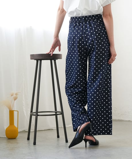 ウェストタックドットワイドパンツ