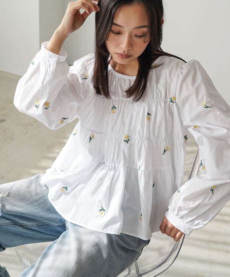 刺繍ティアードブラウス