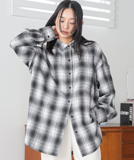 オーバーサイズチェックシャツ