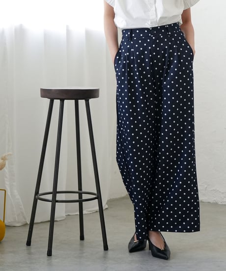 ウェストタックドットワイドパンツ