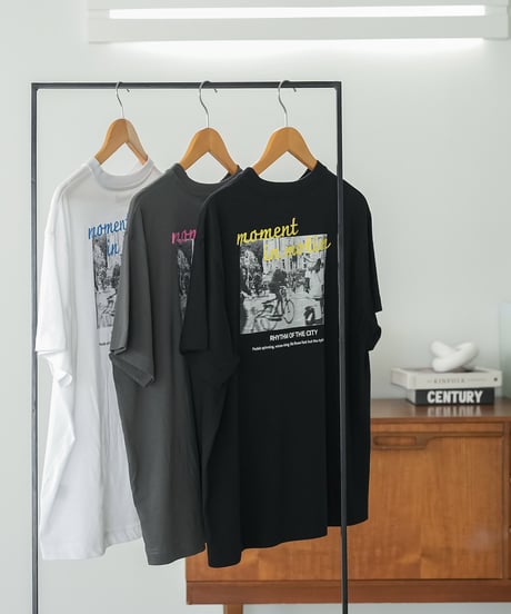 半袖バックプリントフォトTシャツ