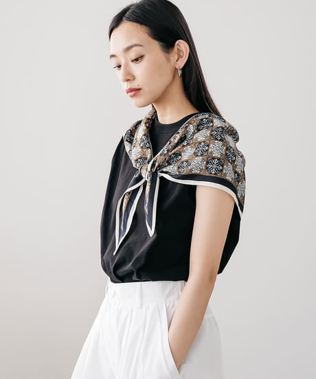 小紋柄トライアングルストール