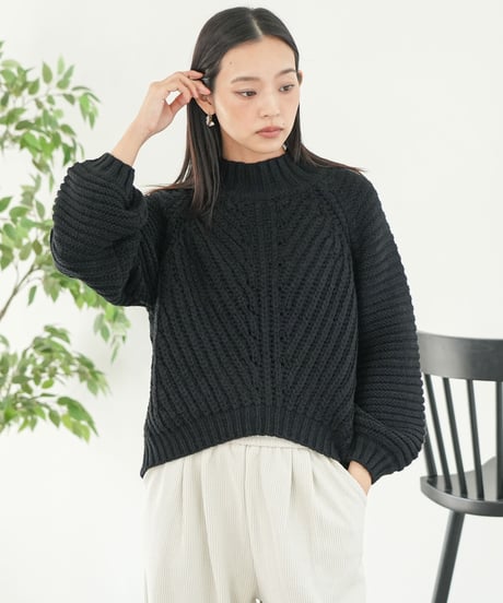 畦編みハイネックニットプルオーバー