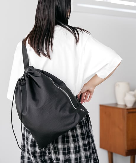 ワンハンドショルダーバッグ