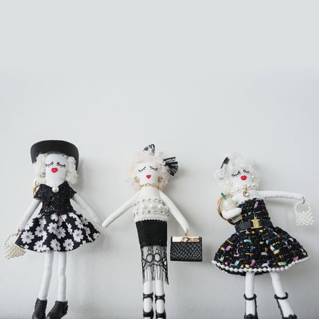 ドールチャーム | STORES