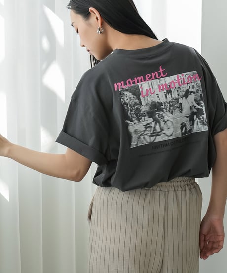 半袖バックプリントフォトTシャツ
