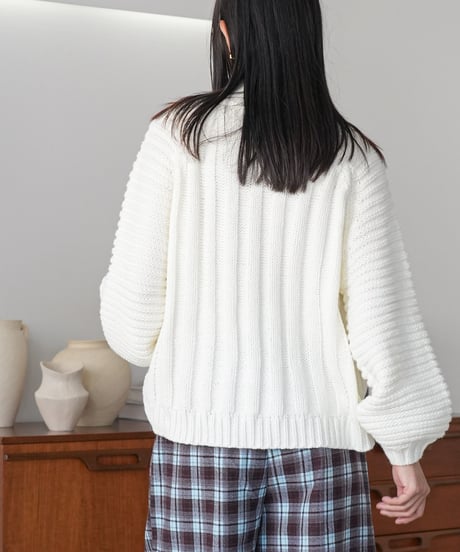 畦編みハイネックニットプルオーバー