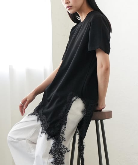 裾レーススリットTシャツ