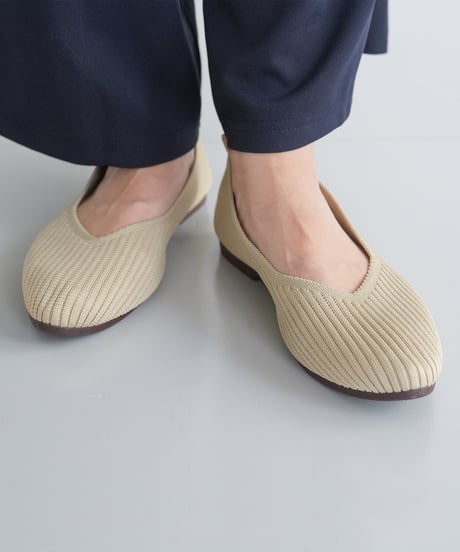 ニットパンプス