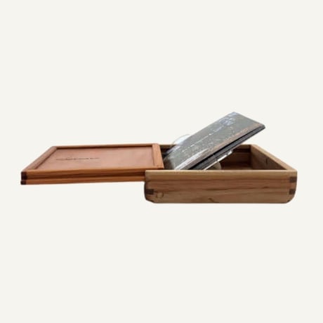 木の名刺入れ CARDCASE