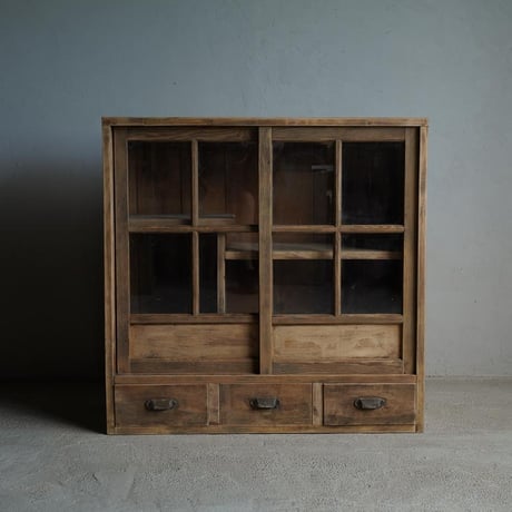 ガラス戸棚 | STORES