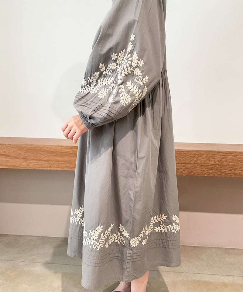 Leaf flower Dress : GRAY 014-DR-S-AA-A 少量再入荷しまし