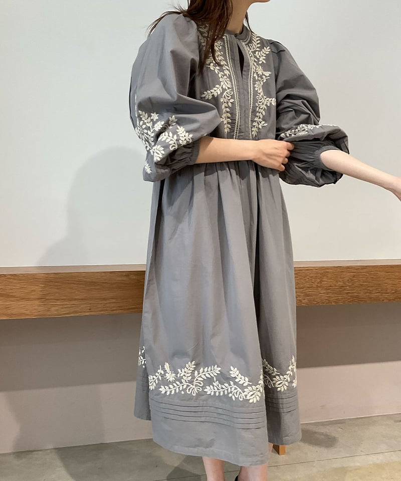 Leaf flower Dress : GRAY 014-DR-S-AA-A 少量再入荷しまし
