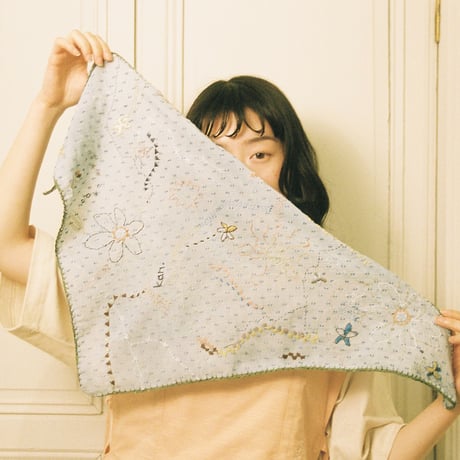 【kan.】草木染め刺繍スカーフ
