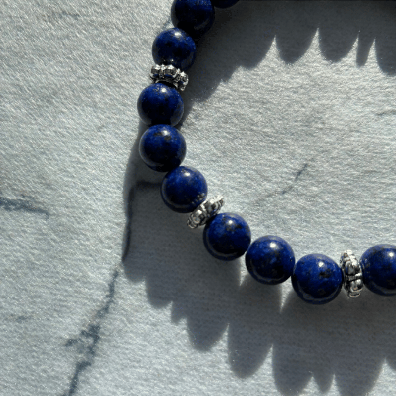 幸せを導く ラピスラズリ 手彫り花 8.5㍉ サイズ15.5㌢ 天然石 ラピスラズリ ハートブリオレットカット ＜ アクセサリーパーツ