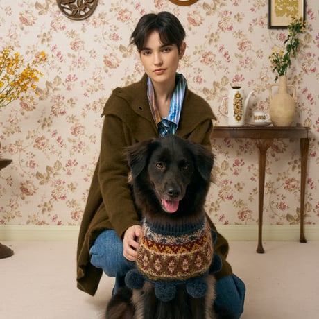 516 Yoke-pattern pet neck warmer with  pompom