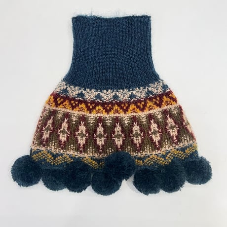 516 Yoke-pattern pet neck warmer with  pompom