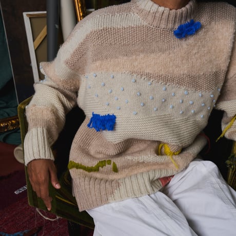 H01  Crewneck intarsia knitwear