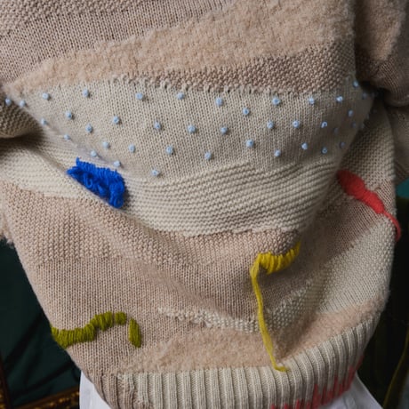 H01  Crewneck intarsia knitwear
