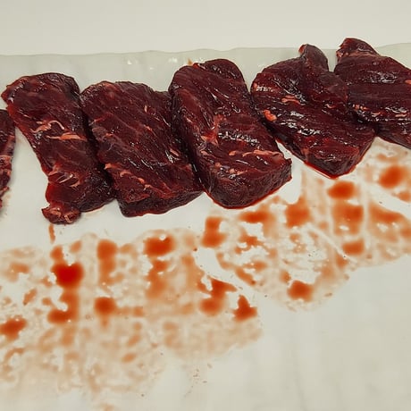 ナガス鯨　熟成赤身約５０ｇ（クール便）