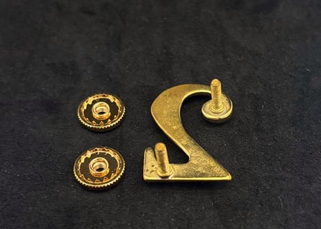 【PARASITE/パラサイト】　NUMBER 2 CHARM -HIGH PINS BRASS-