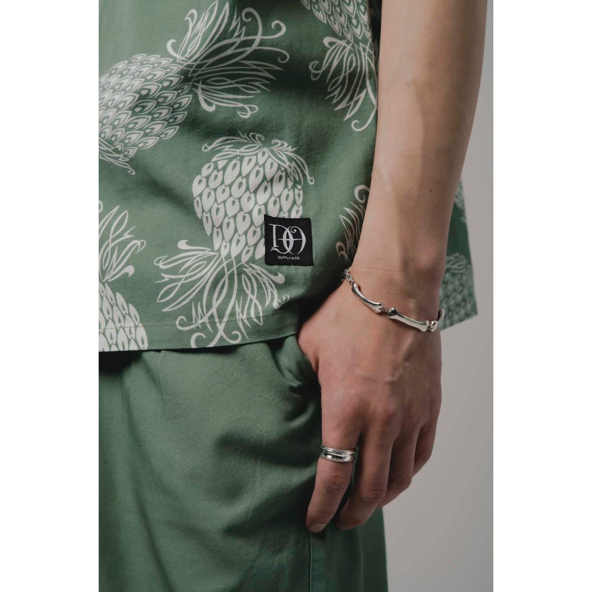DRESS HIPPY/ドレスヒッピー】 PINEAPPLE S/S SHIRT | THE