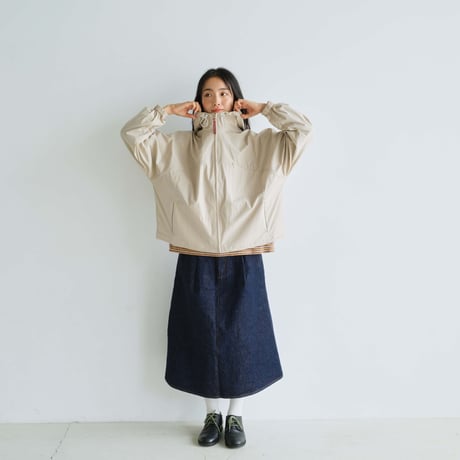 ナイロンフード付きジャケット