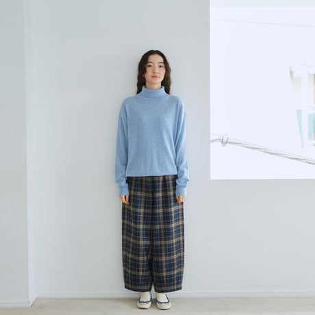 カシミヤ タートルネックニットプルオーバー