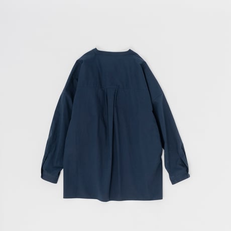 プリーツシンプル長袖シャツ