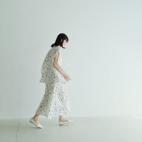 ドッグプリント ノースリーブシャツ