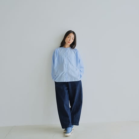 プリーツシンプル長袖シャツ