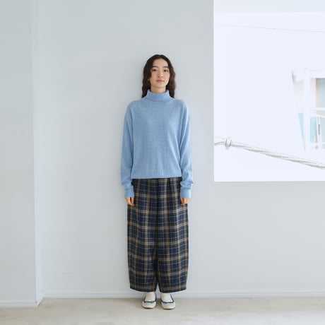 カシミヤ タートルネックニットプルオーバー