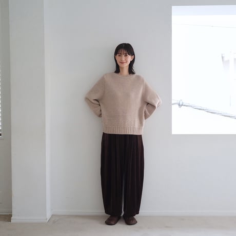 裾フラワー柄 プルオーバーニット