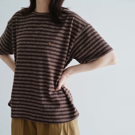 ポイント刺繍入りストライプTシャツ