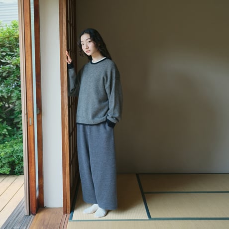 カシミヤ クルーネックニット