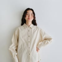 シルク混ミニマルストレートシルエットの開襟シャツジャケット