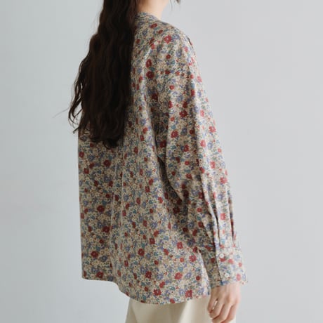 コットン小花柄シャツ