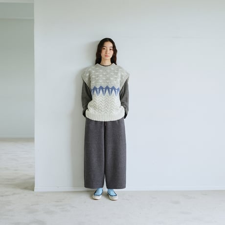 ループウール ワイドパンツ
