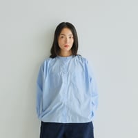 プリーツシンプル長袖シャツ